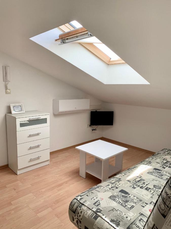 Apartments Happy Stay Center Baska Kültér fotó
